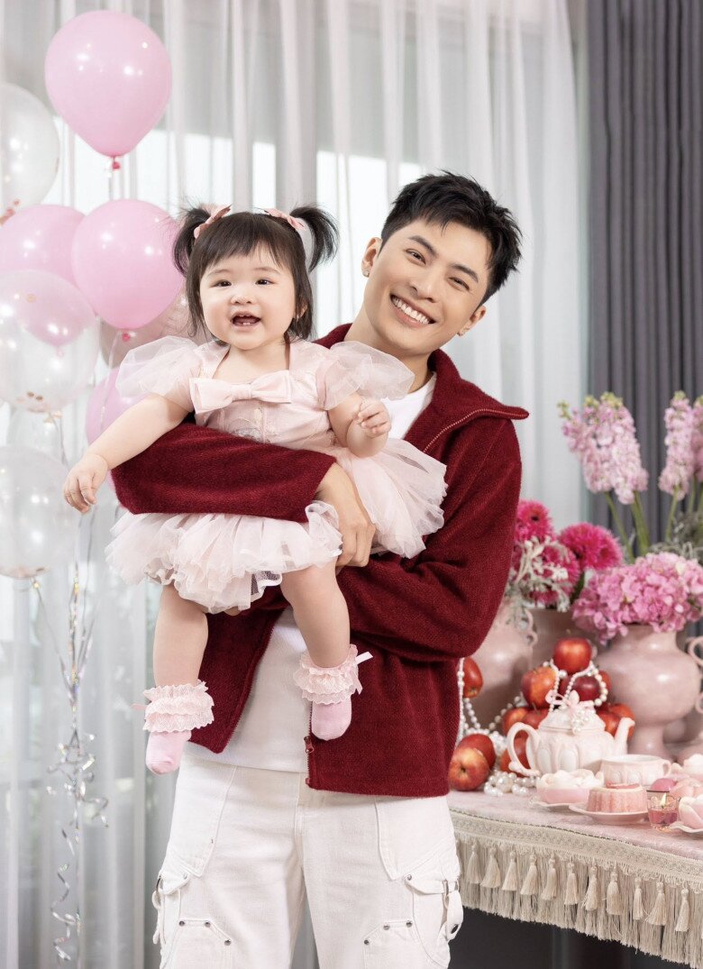 Con gái đầu lòng của Puka được nhận xét là “bản sao” hoàn hảo của Gin Tuấn Kiệt.