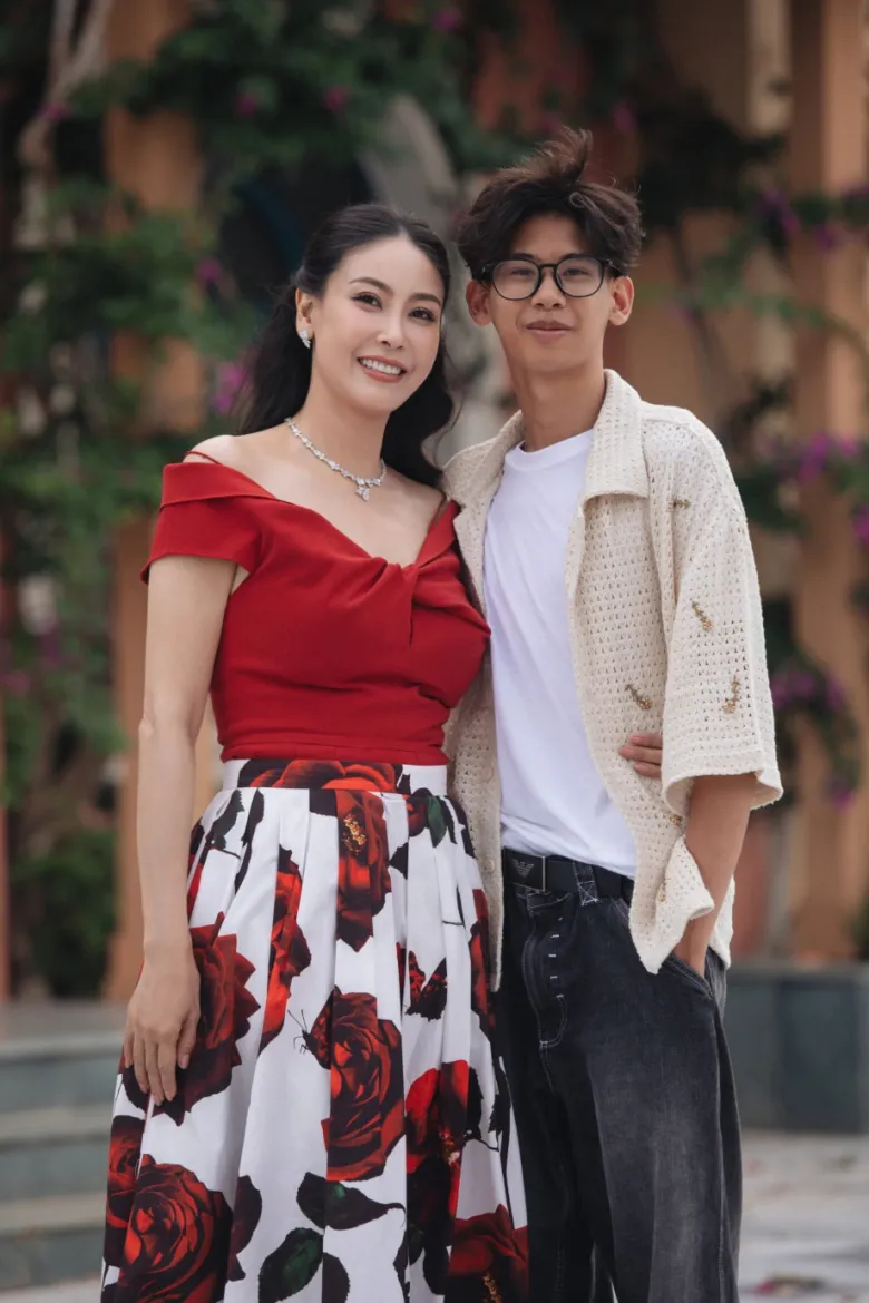 Con trai của Hoa hậu Hà Kiều Anh du học Anh từ năm 13 tuổi.