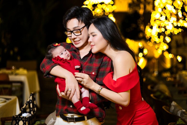 Vợ chồng Phương Lê và Vũ Luân ngày càng trở nên gắn bó, viên mãn sau khi đón con gái chung.