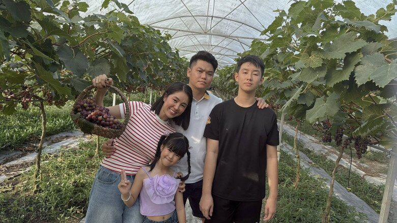 Mỗi khi có thời gian, Lê Phương và Trung Kiên thường đưa các con đi vui chơi, du lịch.