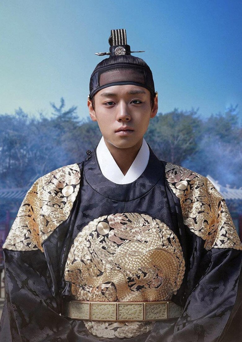Park Ji Hoon gây ấn tượng mạnh với vai diễn vua Danjong trong phim “Dưới bóng điện hạ”.