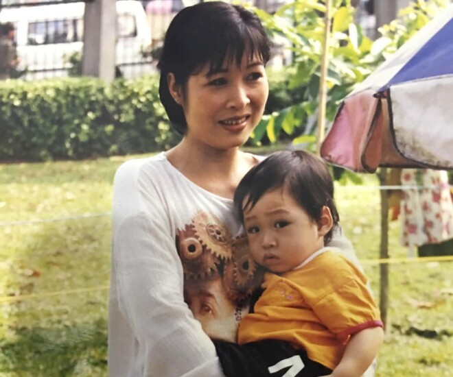 NSND Hồng Vân chia sẻ hình ảnh lúc nhỏ của con trai duy nhất.