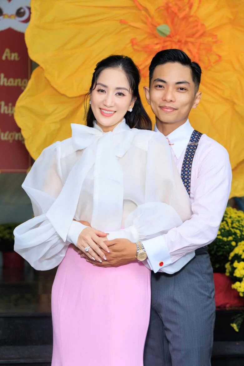 Khánh Thi thích gia đình đông con, không ngại chuyện sinh nở.