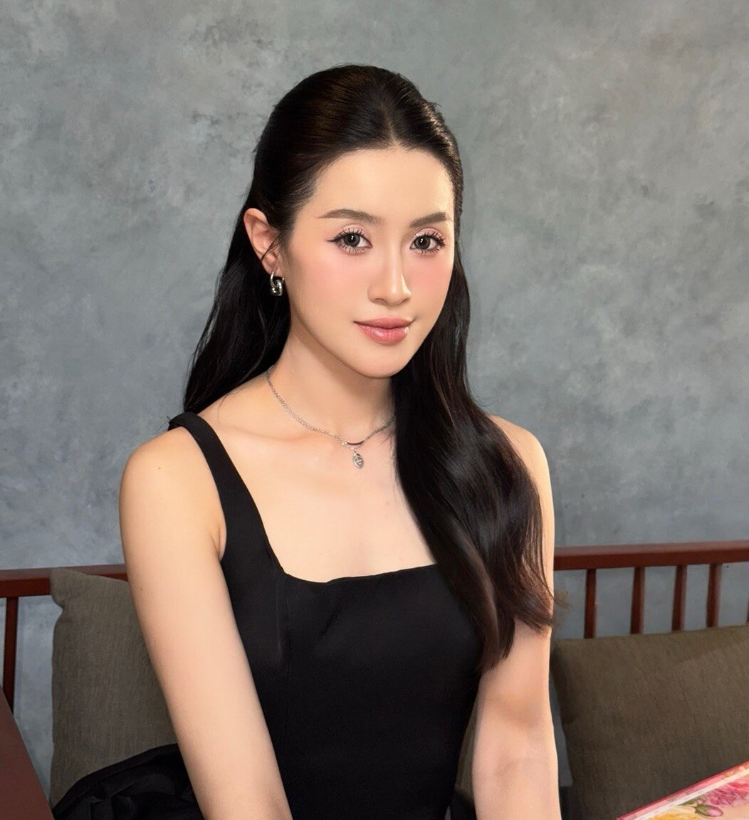 Vợ xuất thân danh giá của Vũ Cát Tường xinh từ bé, được bạn đời yêu chiều trước dự định có con chung - 8