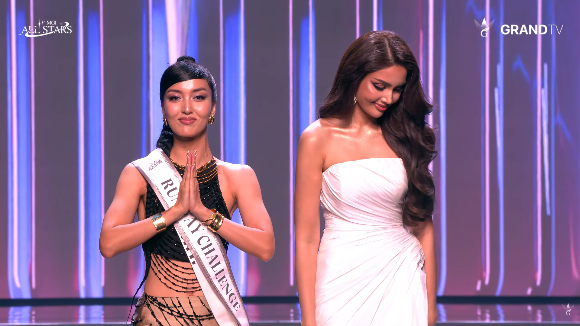 Đại diện Mongolia chiến thắng giải thưởng Best Runway Challenge.