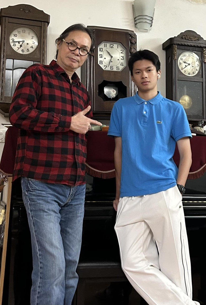 Trần Tú được nhận xét là “bản sao” thời trẻ của NSND Trần Lực.
