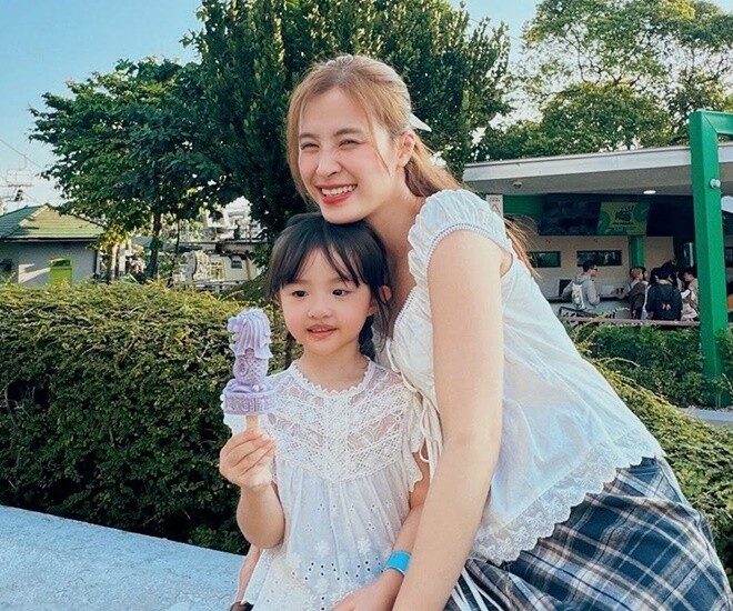 Winnie thừa hưởng tài năng và nhan sắc của bố mẹ.