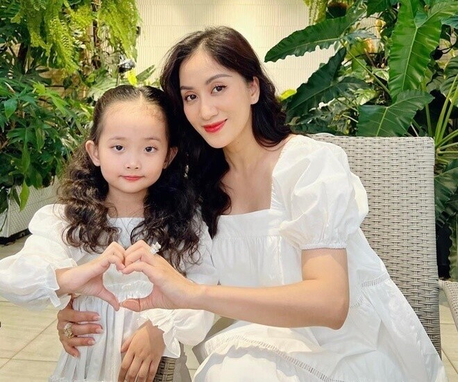 Anna Vương Diễm là con gái của cặp kiện tướng Khánh Thi - Phan Hiển.