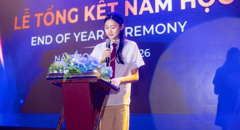 Tiểu Panda vinh dự nhận danh hiệu Tinh hoa, Ngôi sao văn minh của trường quốc tế.