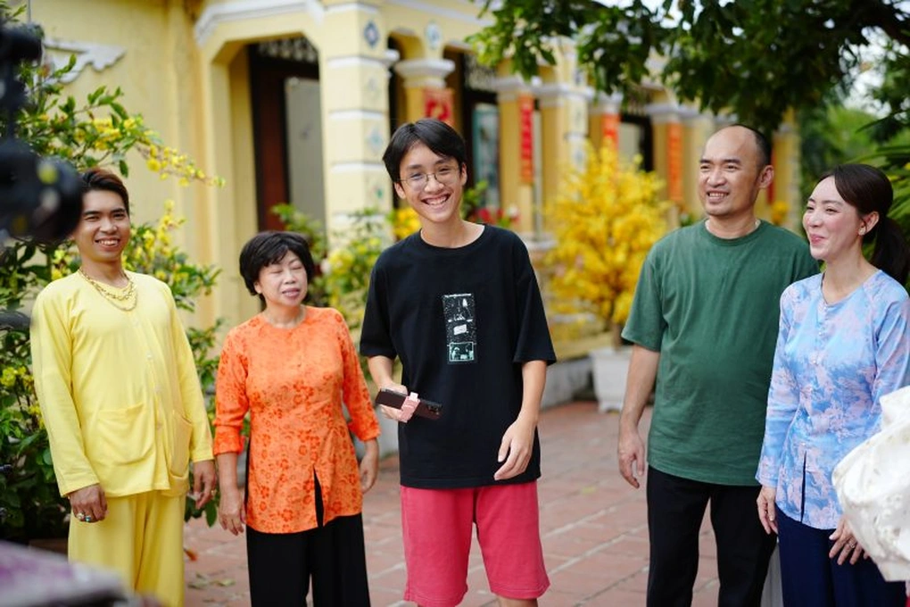 Andy từng tham gia bộ phim do bố mẹ làm nhà sản xuất.