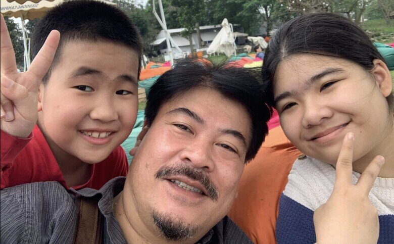 Anh có 2 con đủ nếp, đủ tẻ.
