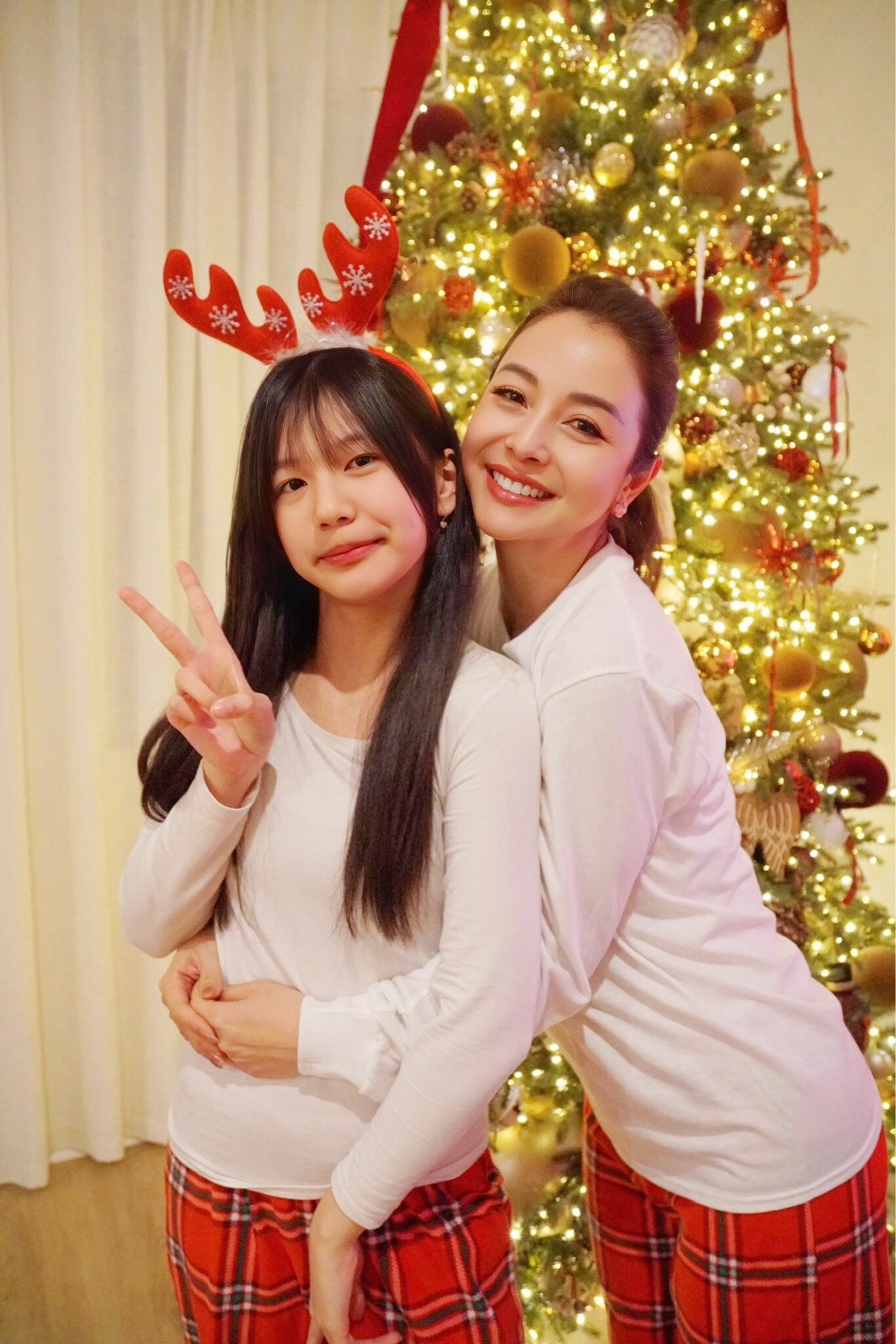 Thùy An ở tuổi 13 đã sở hữu ngoại hình xinh xắn, thừa hưởng trọn vẹn nét đẹp từ bố mẹ.