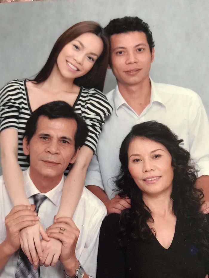 Nữ ca sĩ luôn được bố mẹ ủng hộ, động viên trên con đường sự nghiệp.