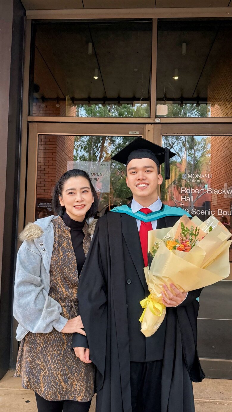 Nghệ sĩ Tuyết Thu gửi gắm những lời tình cảm đến con trai.