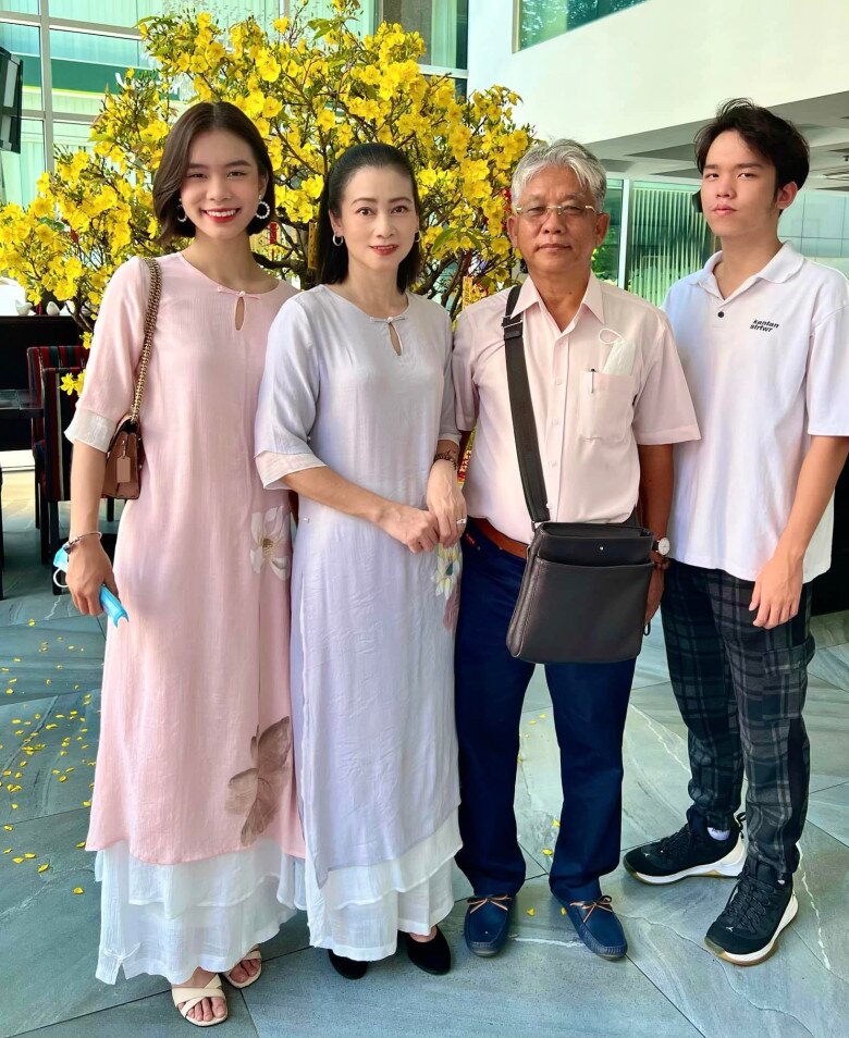 Con gái của nghệ sĩ Tuyết Thu có năng khiếu nghệ thuật giống mẹ.