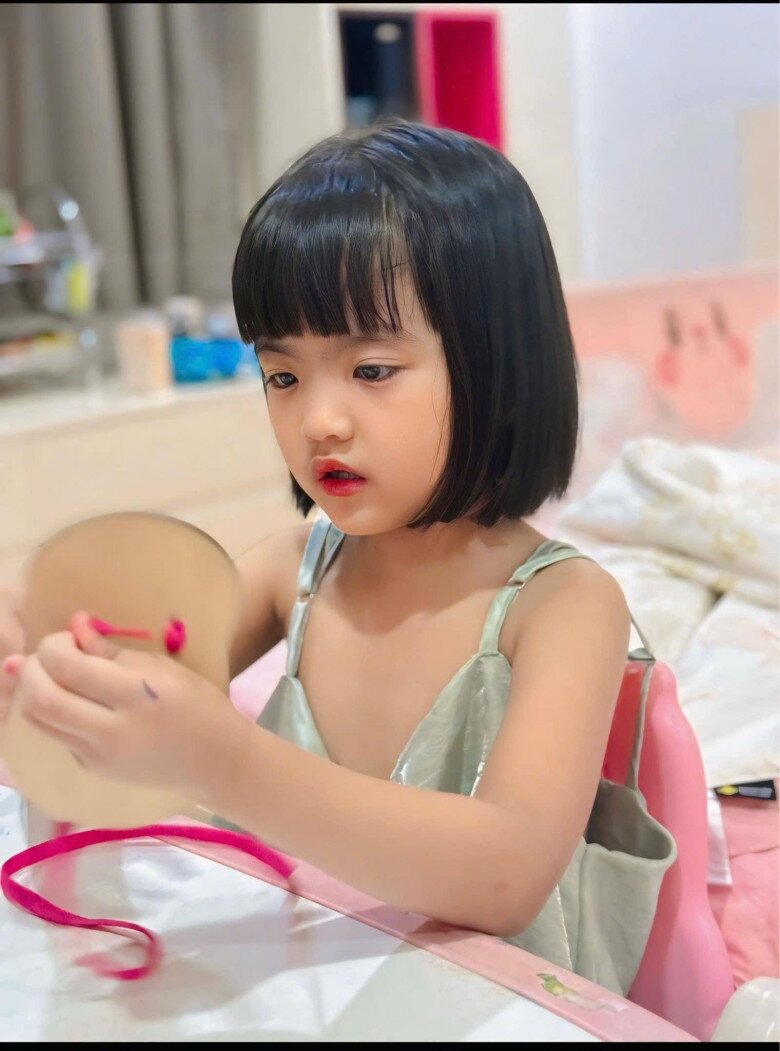 Sao Việt 24h: amp;#34;Dâu hào mônamp;#34; Đỗ Mỹ Linh khoe mâm cơm 3 món tại gia, hài hước tự nhận amp;#34;bày vẽamp;#34; - 5