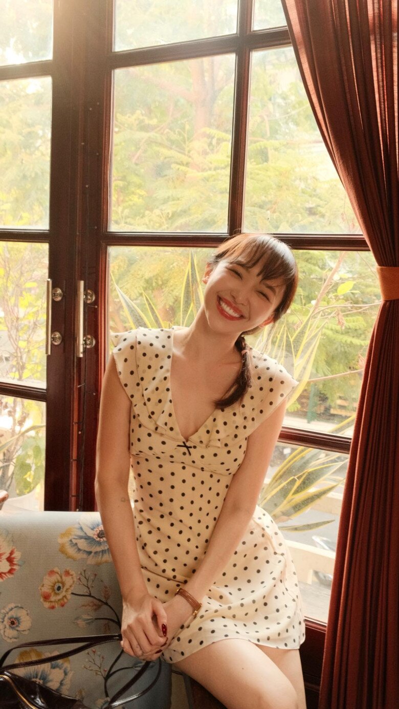 Sao Việt 24h: Hoa hậu Diễm Hương khoe con trai amp;#34;có giáamp;#34;, 5 tháng tuổi đã được amp;#34;đặt cọcamp;#34; 2 căn nhà cùng lời hứa khó tin - 10