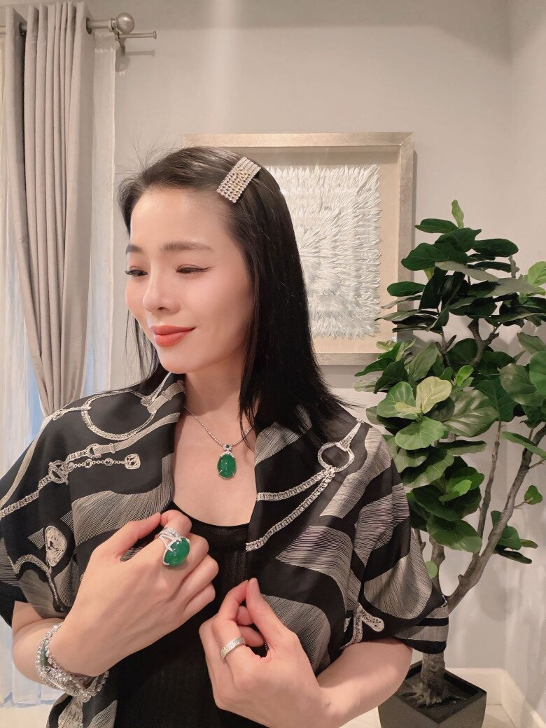 Sao Việt 24h: Lương Thế Thành trong phim làm amp;#34;tra namamp;#34;, ngoài đời ngồi dũa móng chân cho Thúy Diễm để có tiền cà phê - 8