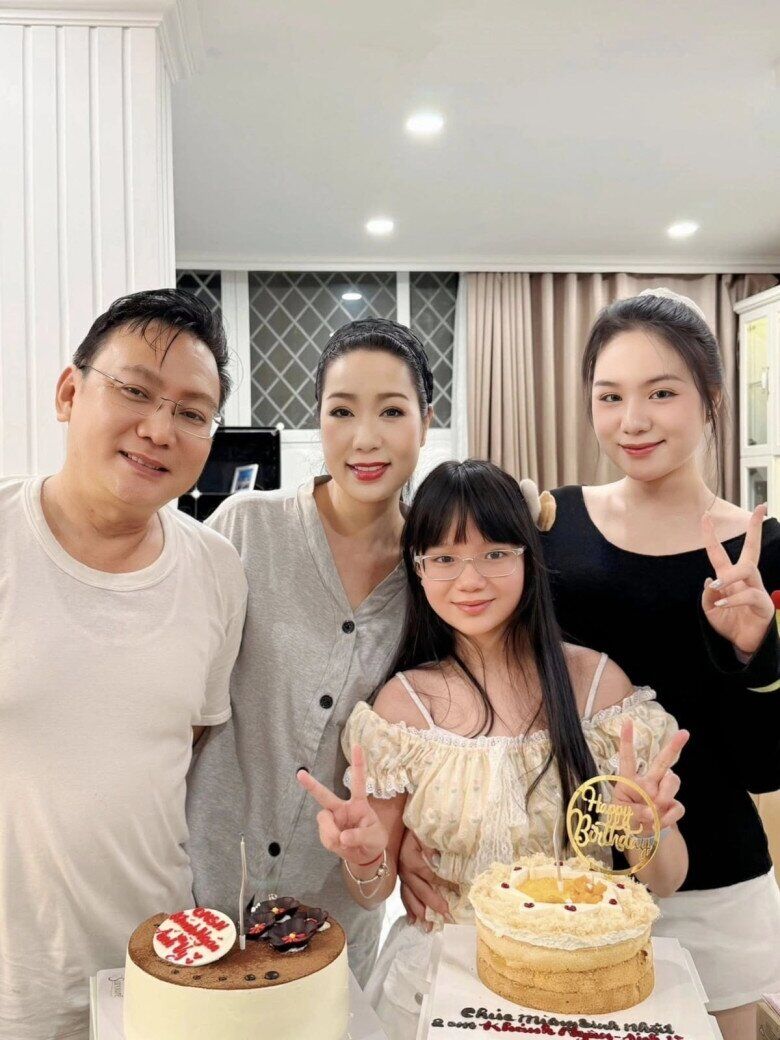 NSND Trịnh Kim Chi có cuộc sống viên mãn bên chồng và 2 con.