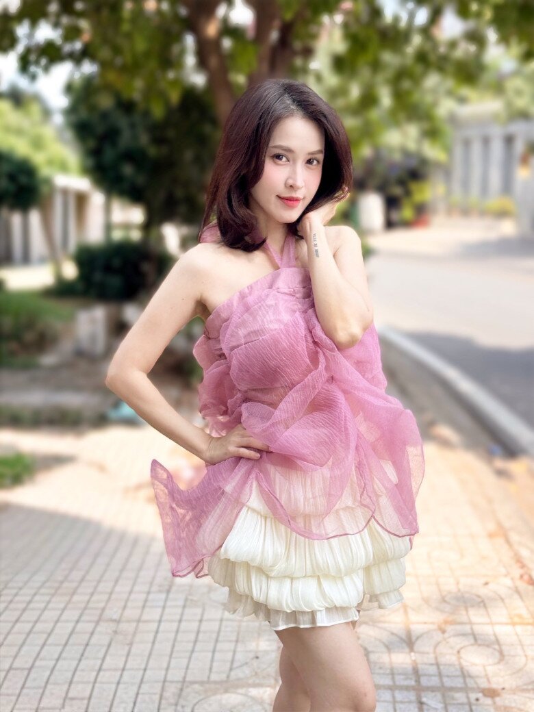 Sao Việt 24h: NSND Xuân Bắc gây chú ý với bữa khuya amp;#34;ăn thẳng từ nồiamp;#34;, thường xuyên khoe những mâm cơm đêm mộc mạc - 7