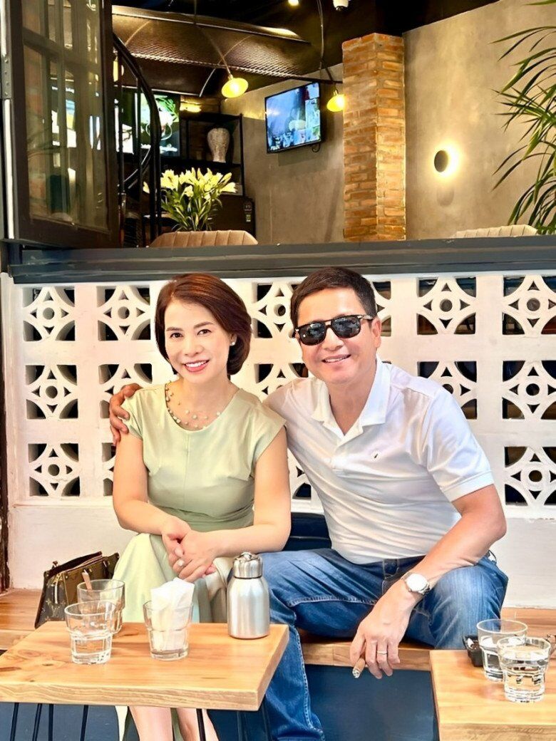 NSƯT Chí Trung và Á hậu Ý Lan thường chia sẻ những khoảnh khắc hạnh phúc bên nhau.