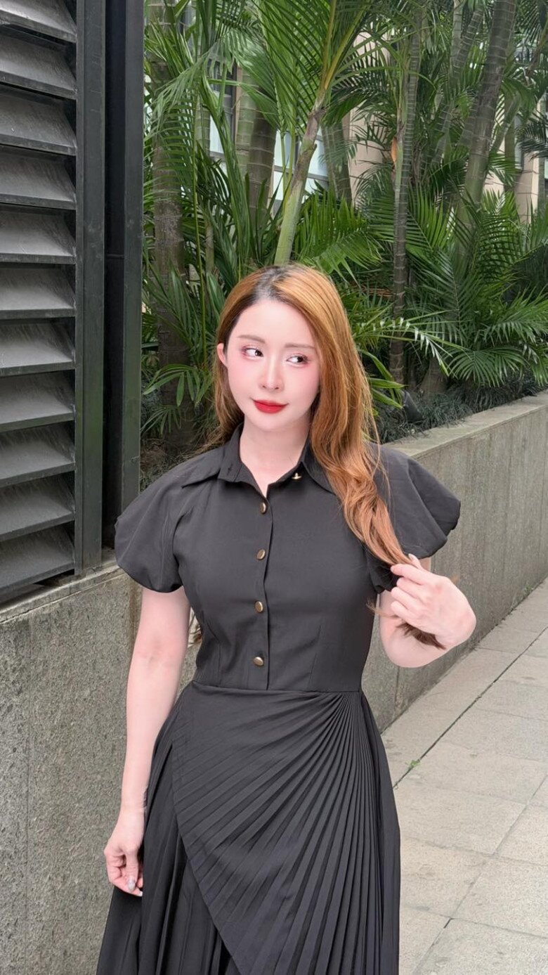 Sao Việt 24h: amp;#34;Ông hoàng nhạc sếnamp;#34; bịt mắt đánh đàn điệu nghệ, U60 chưa lấy vợ nhưng đã có 2 con, ở biệt thự dát vàng - 11
