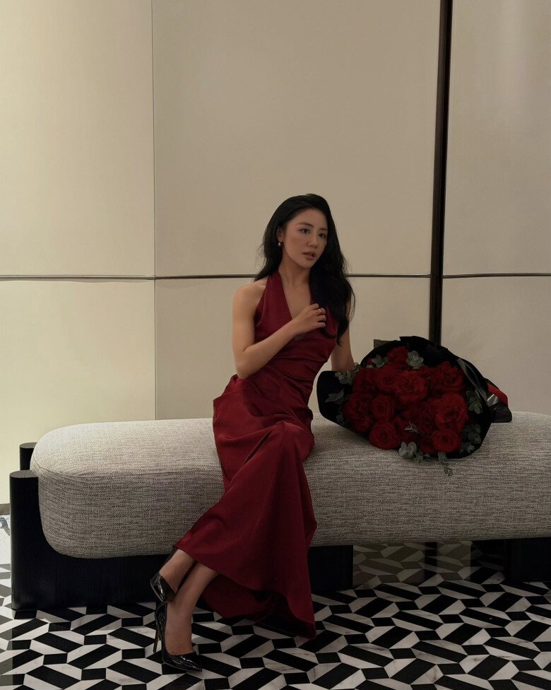 Sao Việt 24h: Phương Oanh trổ tài làm bánh trôi, bánh chay ngũ sắc, được khen đẹp hơn ngoài tiệm - 13