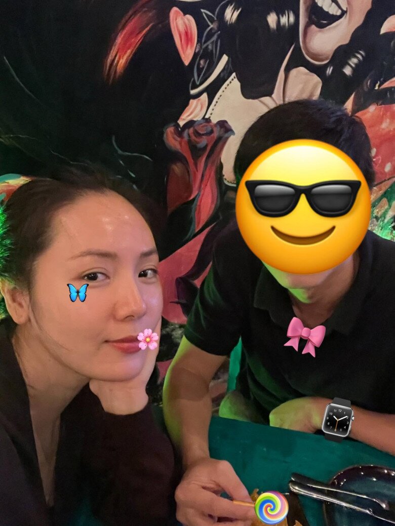 Sao Việt 24h: Quyền Linh cầm ô đón Lọ Lem như vệ sĩ; Mẹ Nhật Kim Anh sắp thay khớp gối vẫn sung sức đi bơi - 8