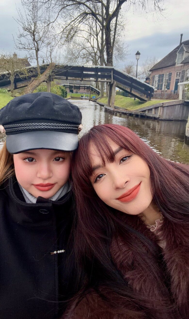 Sao Việt 24h: Tăng Thanh Hà hạnh phúc khoe lời chúc ngọt ngào từ con, được khen là amp;#34;người mẹ tuyệt vời và đỉnh nhất thế giớiamp;#34; - 12