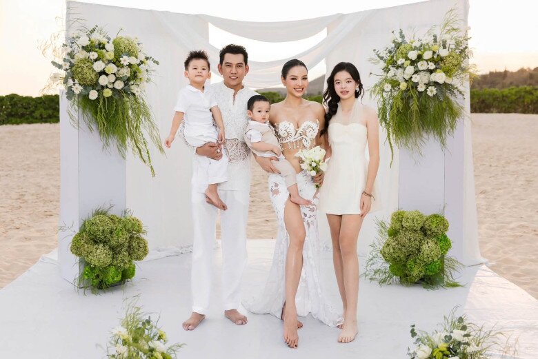 Sao Việt 24h: Thu Trang amp;#34;máchamp;#34; chồng chuyện 2 con gái sinh đôi ở nhà, Tiến Luật lập tức ra sân bay - 8