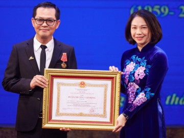 4 NSND và đạo diễn phim bom tấn của Việt Nam được trao Huân chương Lao động là ai?