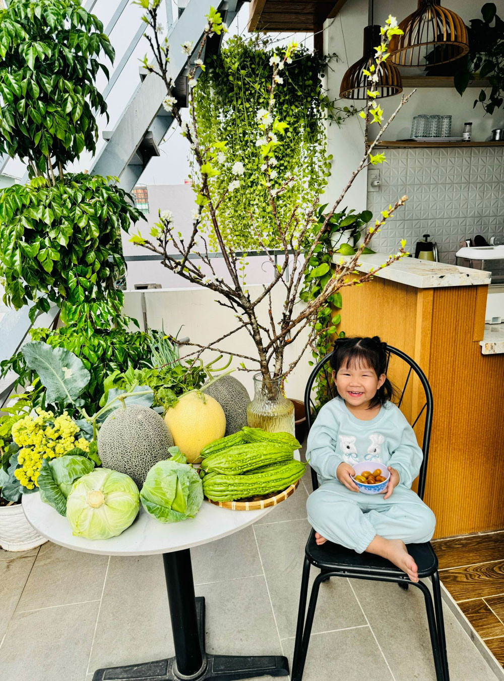 Những mùa rau trái bội thu của chị Nhớ