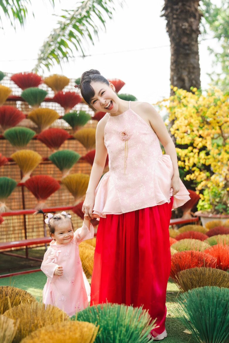Đi vào sân golf lấy được chồng như ý, nữ sinh Đà Lạt được đại gia tặng 15 sổ tiết kiệm, về sinh 2 con trong 2 năm - 6