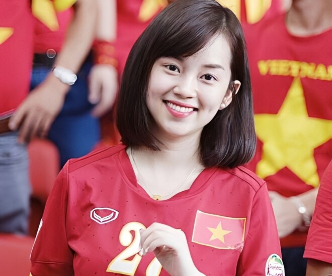 Hot girl Ly Kute giờ đây đã là mẹ 3 con ở tuổi 36.