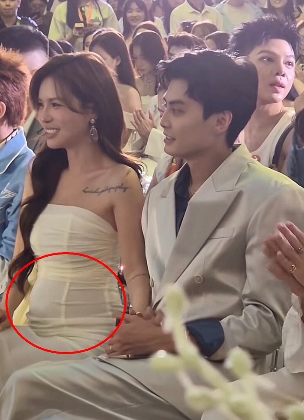 Thời gian gần đây, 8X liên tục vướng nghi vấn bầu bí lần ba.