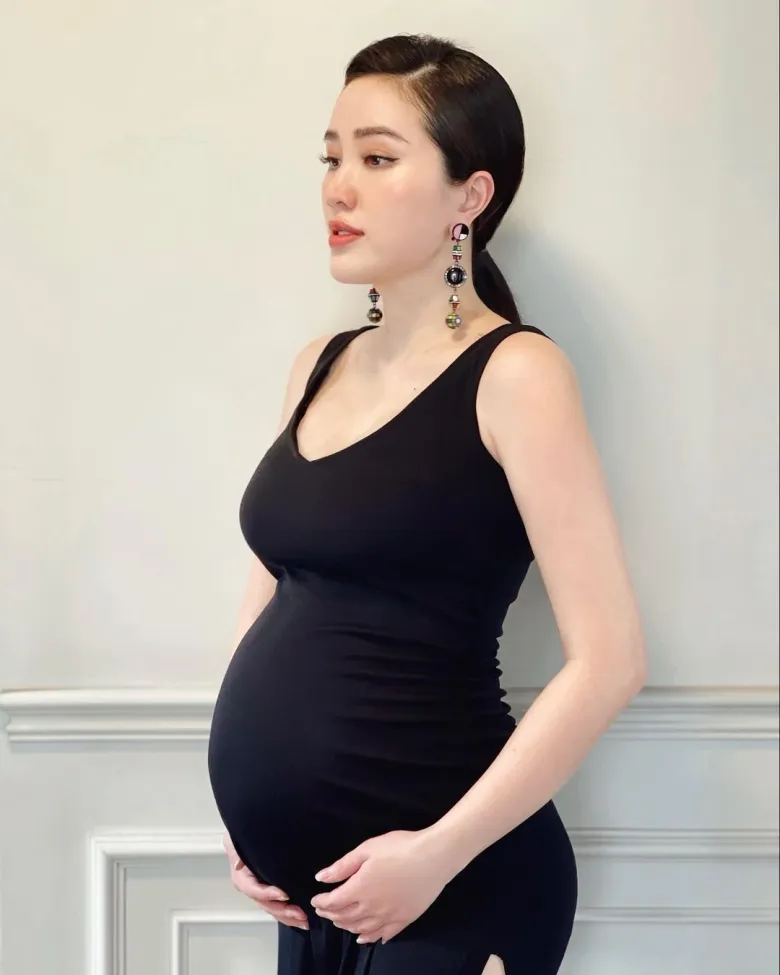 Bảo Thy mang thai con đầu lòng năm 2021, sau 2 năm làm dâu hào môn.