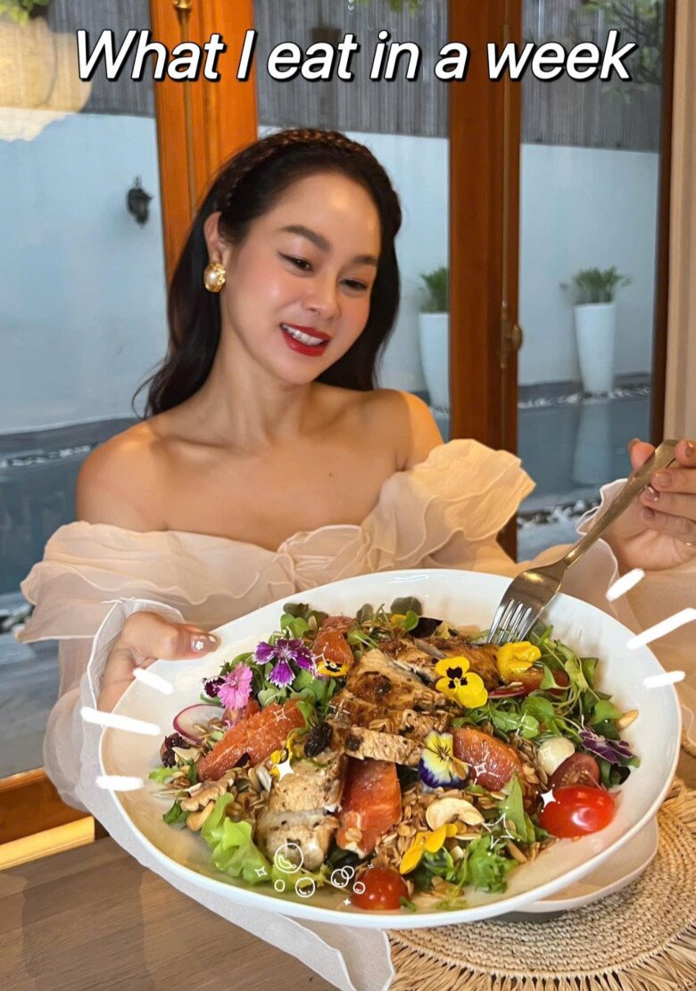 Cô giáo hotgirl TP.HCM khoe dáng với bikini giữa biển, không ngờ vừa sinh con chưa lâu, ái nữ lai Tây như búp bê - 9