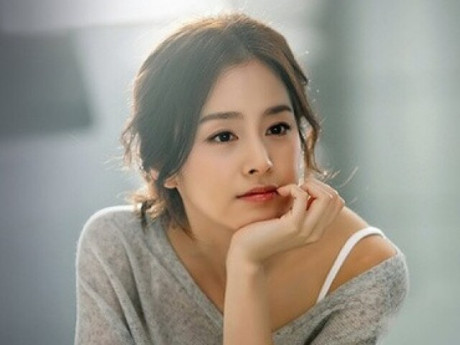 Bà bầu - Chị gái thay bố mẹ nuôi tôi ăn học, ngày chị báo có thai, danh tính bố đứa trẻ khiến tôi lo lắng