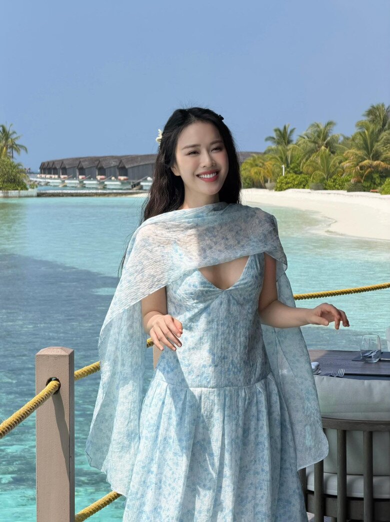 MC trẻ xinh VTV sinh 2 con với chồng Tiến sĩ, đẻ xong khoe cơ bụng số 11 cực phẩm, diện bikini đẹp hút mắt - 6