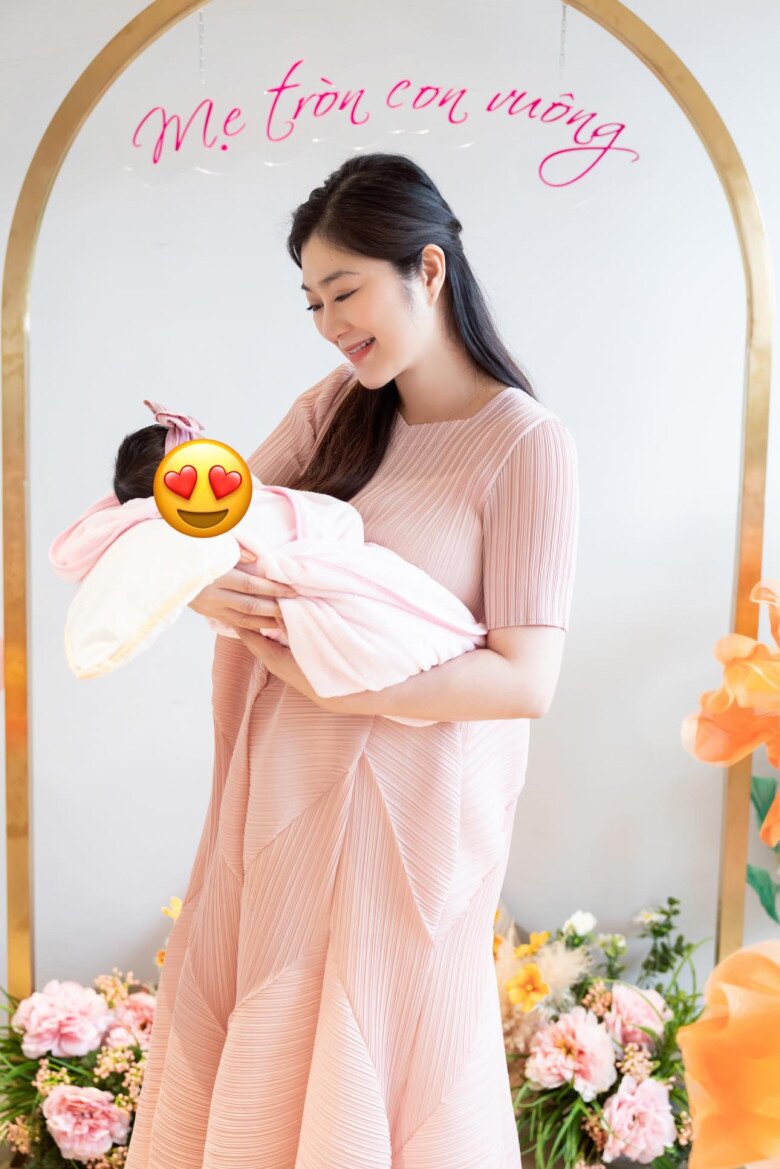 Mỹ nhân phim Việt giờ vàng mang thai sau 5 lần làm IVF, đẻ xong đẹp mặn mà, được chồng soái ca Nghệ An cưng như trứng - 7