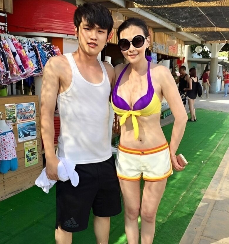 Lấy tài xế xe công nghệ kém 15 tuổi sau cuốc xe định mệnh, nữ hoàng gợi cảm chưa thể làm mẹ sau 5 lần mất con - 2