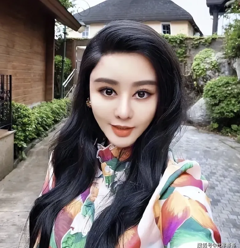 Hot girl chi 30 tỷ phẫu thuật thẩm mỹ cưới được bác sĩ, con chào đời có gương mặt rất đẹp - 2