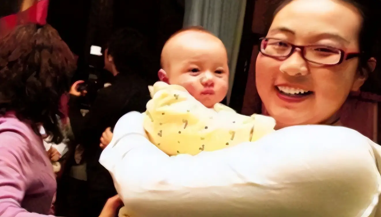 Cuộc sống hiện tại của amp;#34;em bé thụ tinh ống nghiệmamp;#34; chào đời 38 năm về trước khiến nhiều người bất ngờ - 12