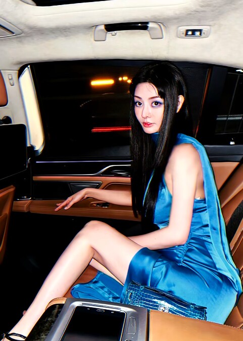 Diện mạo mới đây nhất của Hà Thừa Hi khiến nhiều người bất ngờ vì thay đổi rất nhiều, không còn giống Phạm Băng Băng nữa.
