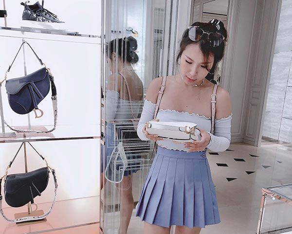 Mẹ Việt thường xuyên bị bạn của con trai thắc mắc, có người đòi amp;#34;Mẹ cậu đẹp quá, cho tôi xin sốamp;#34; - 10