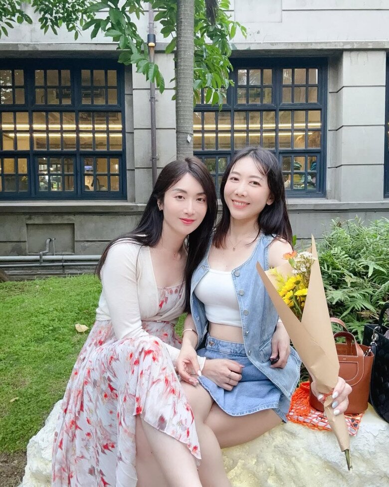 2 amp;#34;phụ nữamp;#34; Đài Loan từng đi du lịch Phú Quốc khiến dân mạng tò mò chuyện có con với nhau bằng phương pháp tự nhiên - 12