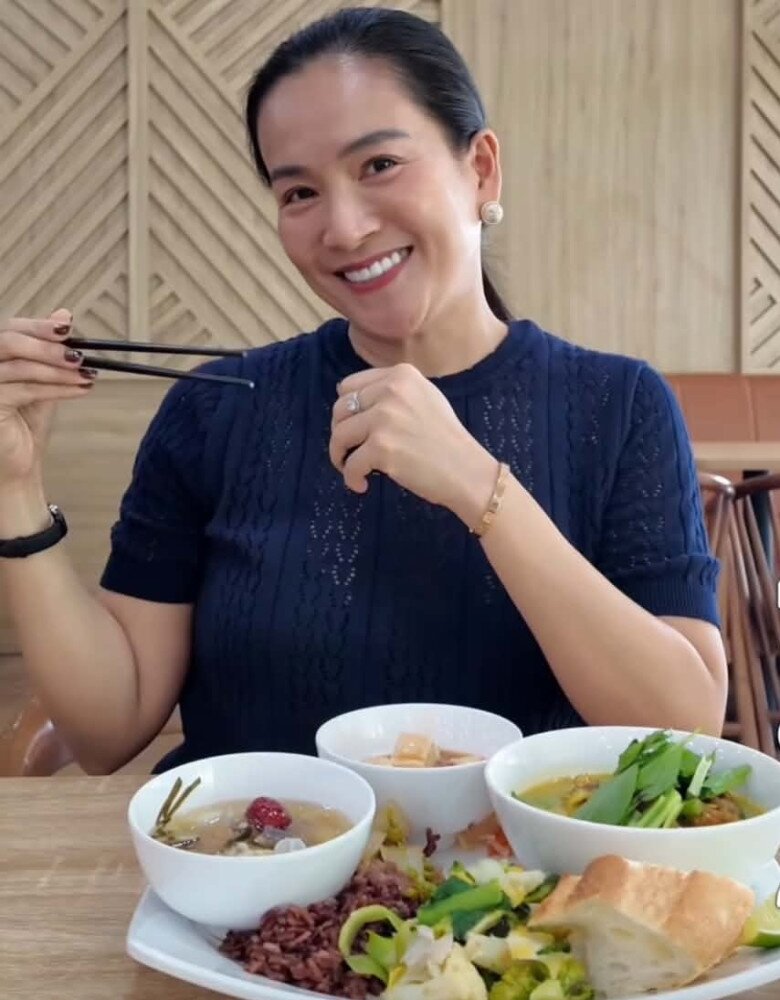 Cơm trưa trường quốc tế 800 triệu/năm của con gái Bình Minh - Anh Thơ khiến cô bé khen tấm tắc mỗi ngày - 9