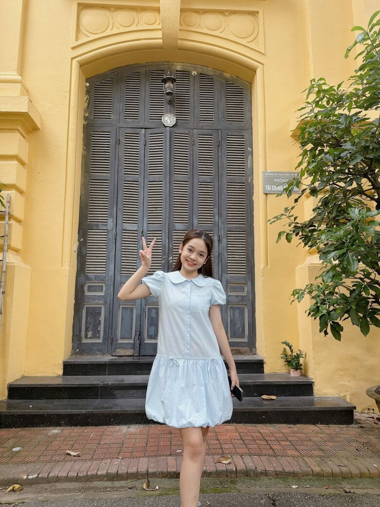 Thỉnh thoảng dành thời gian cho nghệ thuật và đi du lịch.