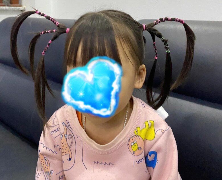 Nhìn thì đơn giản nhưng khi cô làm không hề dễ dàng đâu mẹ nhé.