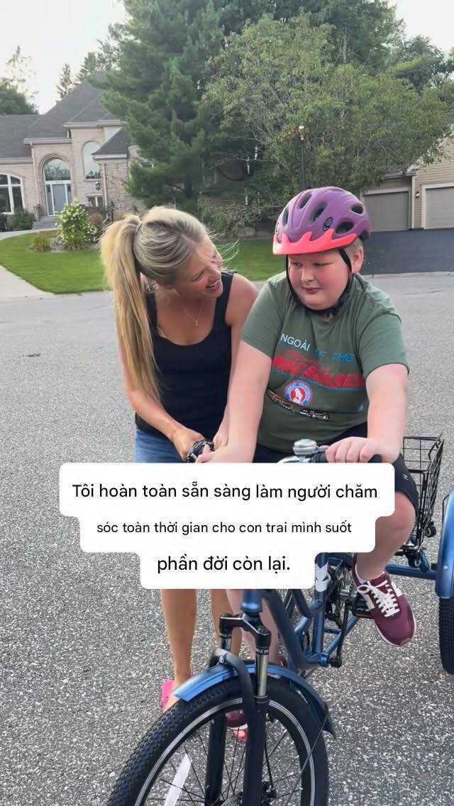 Sau 5 năm bị amp;#34;ngó lơamp;#34;, em trai bật khóc khi lần đầu được anh mắc tự kỷ gọi tên - 5